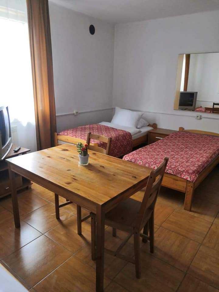 August Osrodek Wypoczynkowy Hotel เอากุสตูฟ ภายนอก รูปภาพ